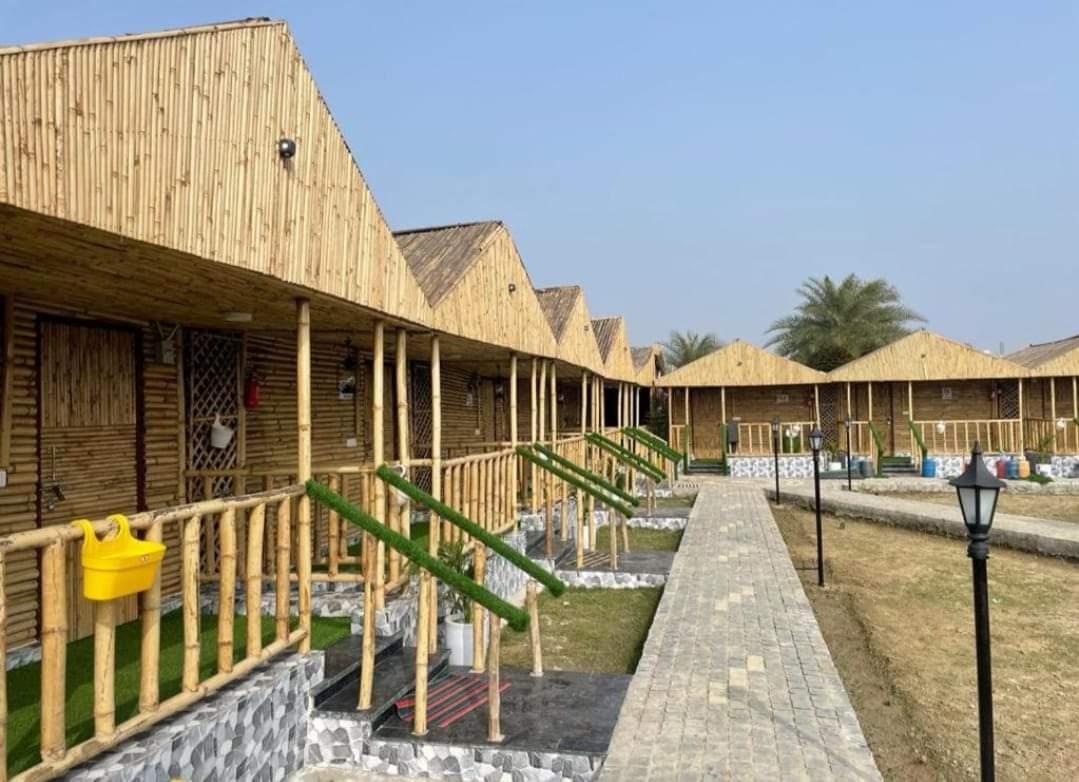 SK Bamboo Hut Maker